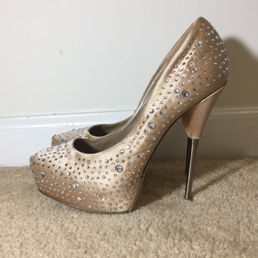 Aldo Sparkly Rhinestone Nude Cream Heels